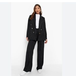 😍Women’s Business 2 piece Pant Suit Black with White Strips